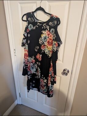 Jeanette Plus Cold Shoulder Dress
